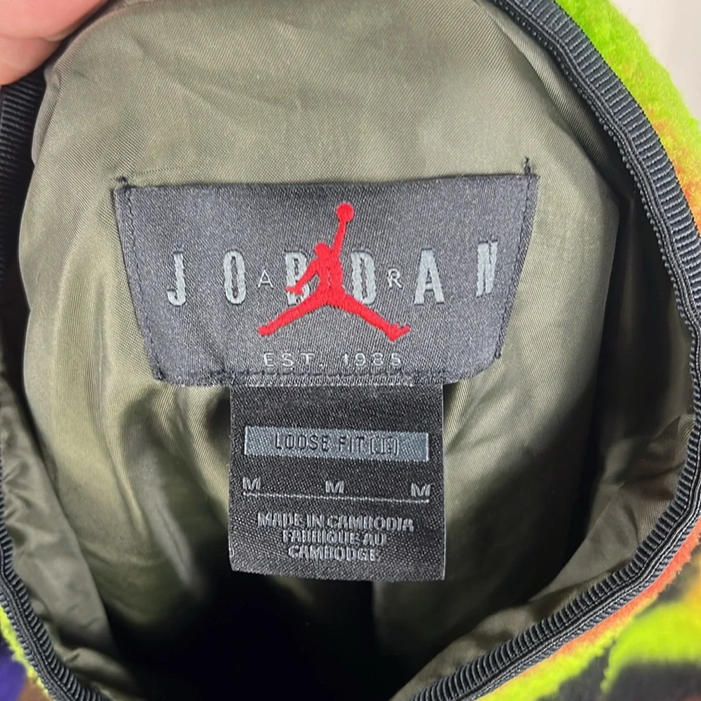 Nike Air‎ Jordan Flight MVP Infrared Heat AOP Deep Pile Fleece.